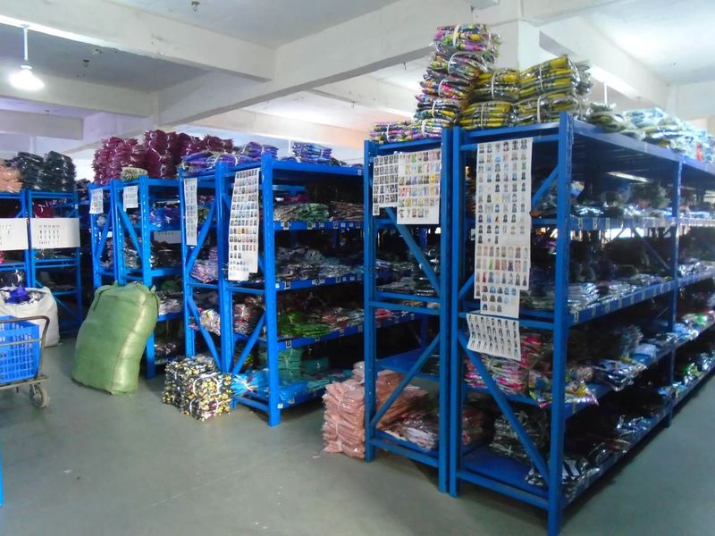 Shaoxing Zhenlei Textile Co., Ltd. ligne de production du fabricant